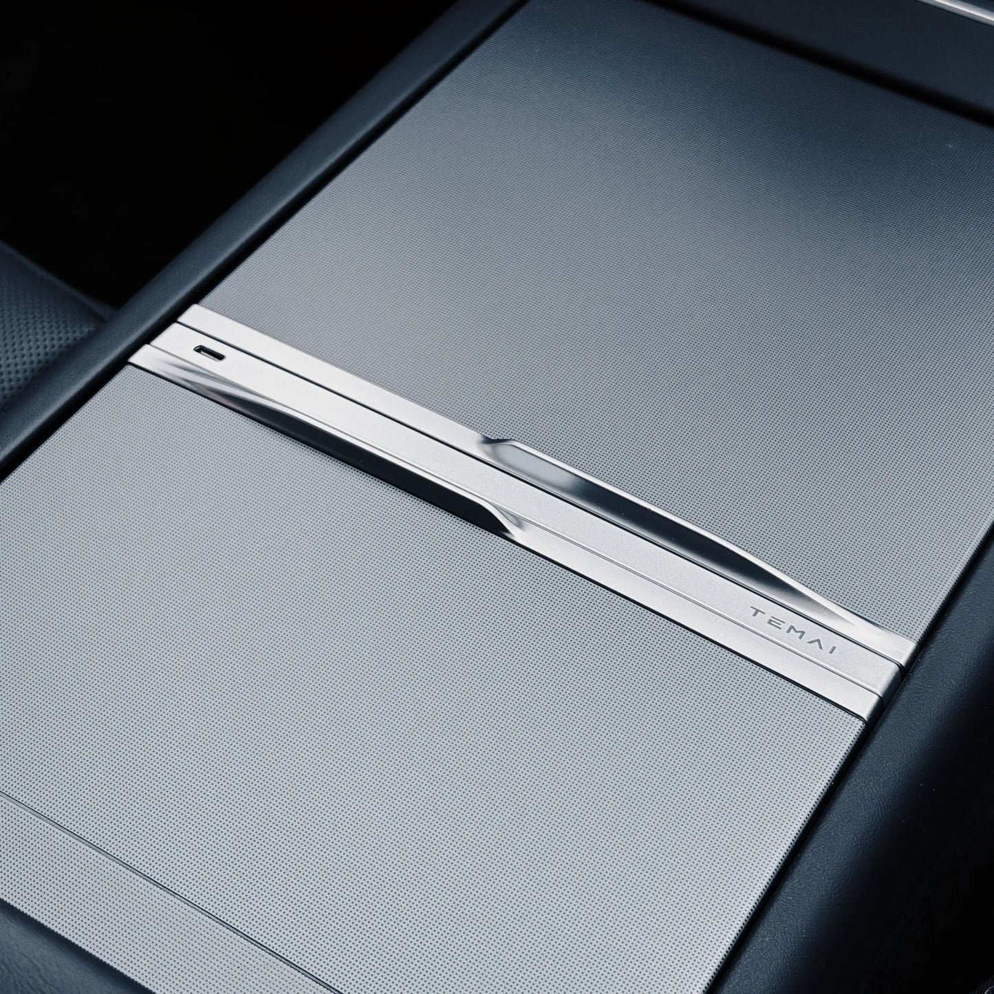 Console Charging Hub (新型モデルY/3)